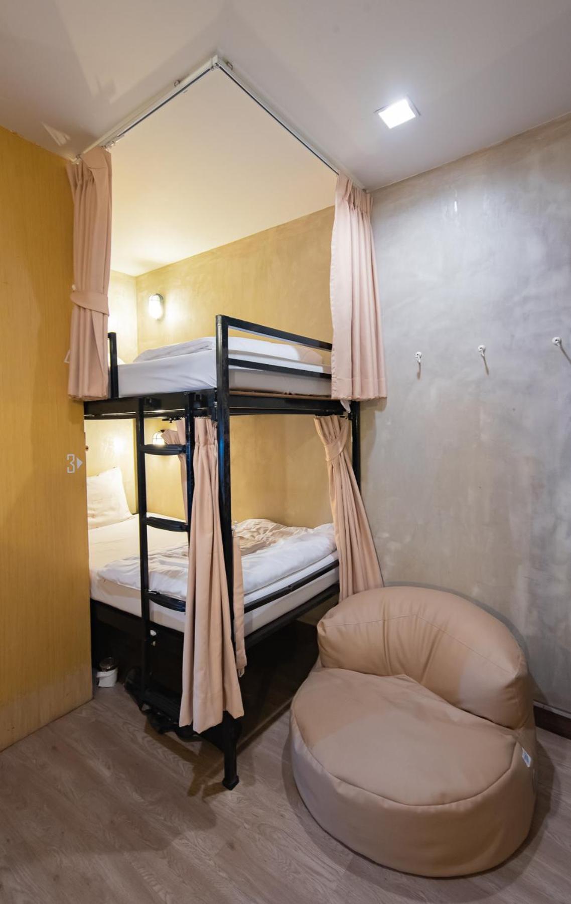 Cazz Hostel Bangkok Eksteriør billede