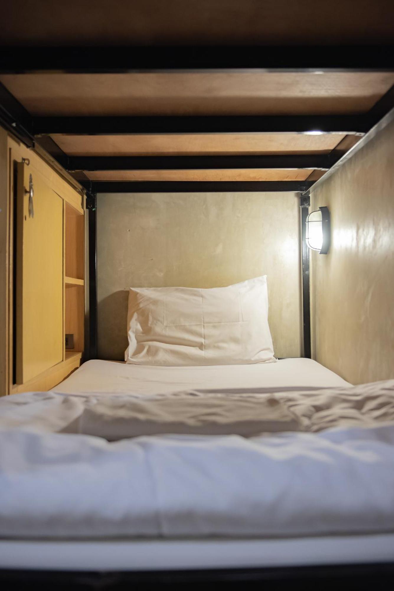 Cazz Hostel Bangkok Eksteriør billede